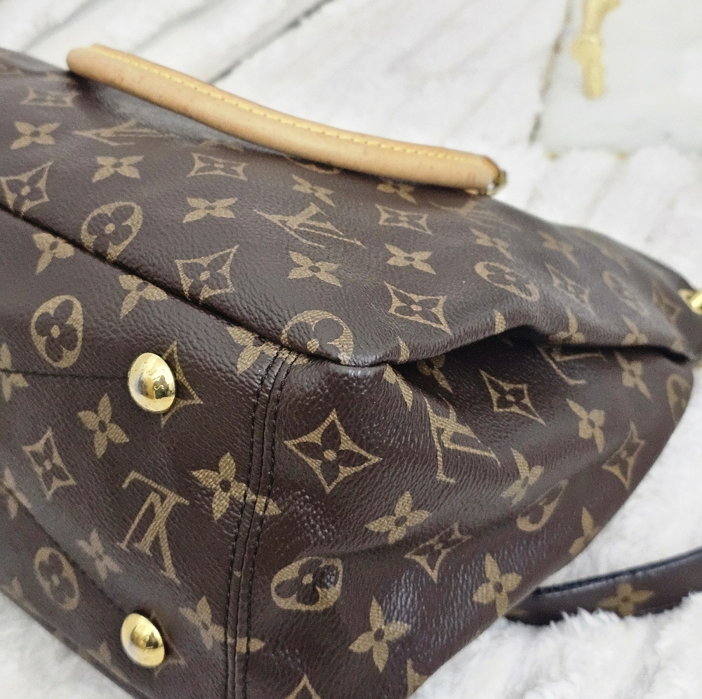 🔥😍BEAUTIFUL CONDITION 🔥 AUTHENTIC LOUIS VUITTON PALLAS - Picture 6 of 16